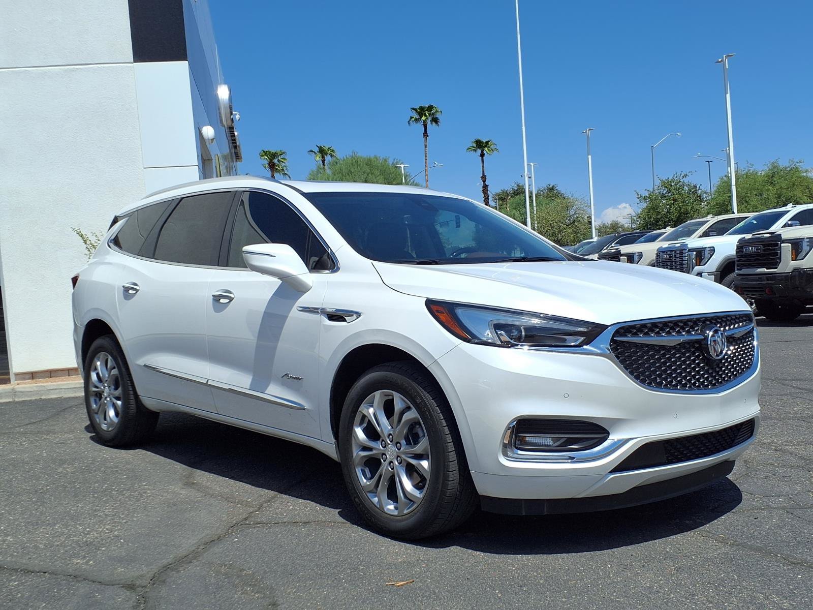 Used 2020 Buick Envision Essence FWD image 3