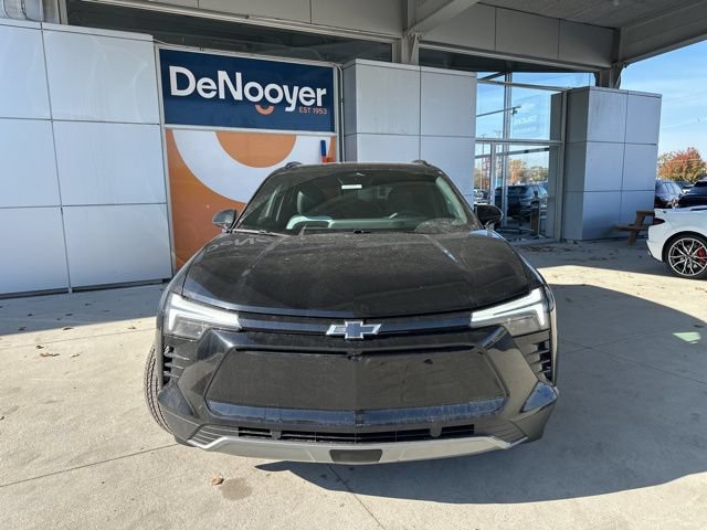 New 2026 Chevrolet Blazer EV LT AWD/4WD image 3