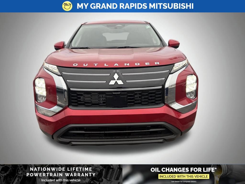 New 2026 Mitsubishi Outlander ES image 8