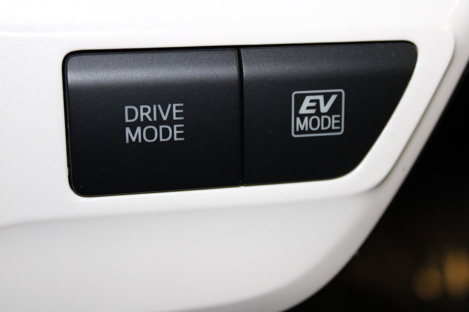 Used 2018 Toyota Prius Two w/ Prius Two Safety Plus Package FWD image 25