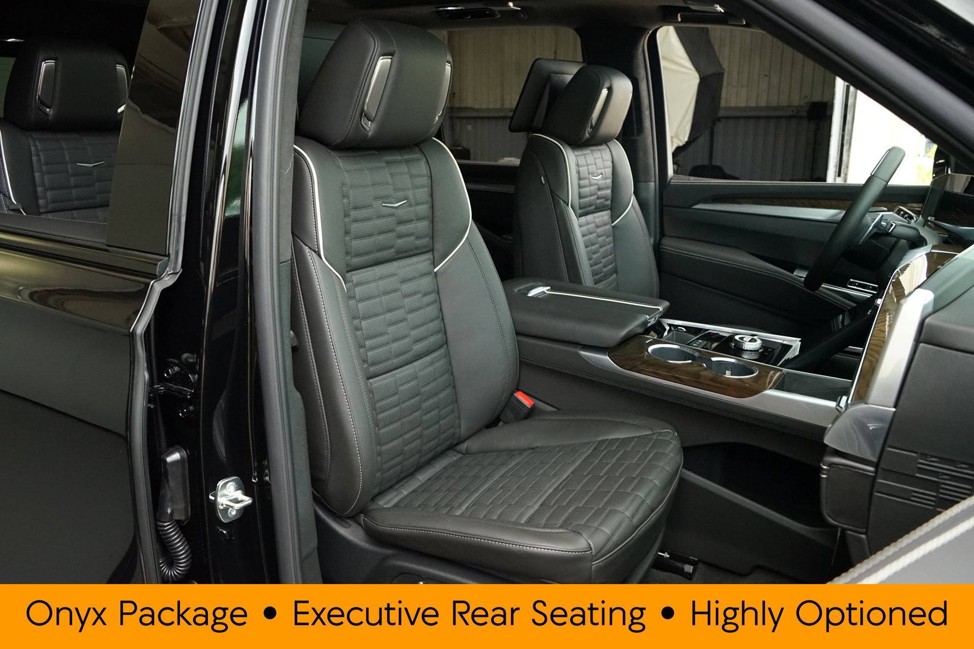 Used 2026 Cadillac Escalade Platinum Sport AWD/4WD image 4