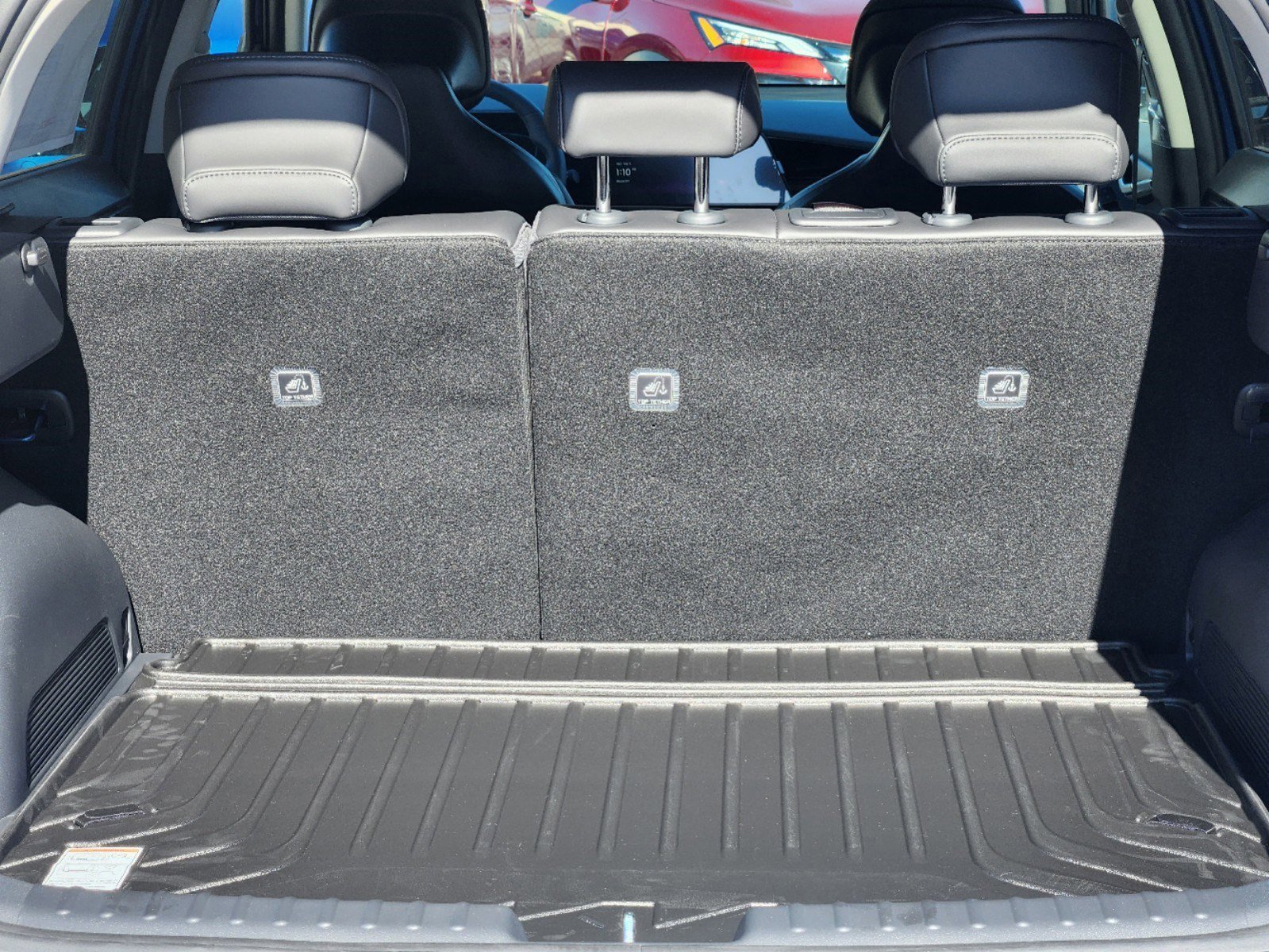 New 2025 Kia Niro SX Touring image 13