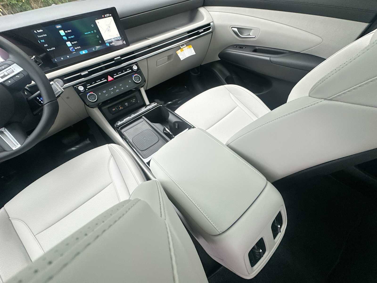 New 2025 Hyundai Tucson SEL AWD/4WD image 23