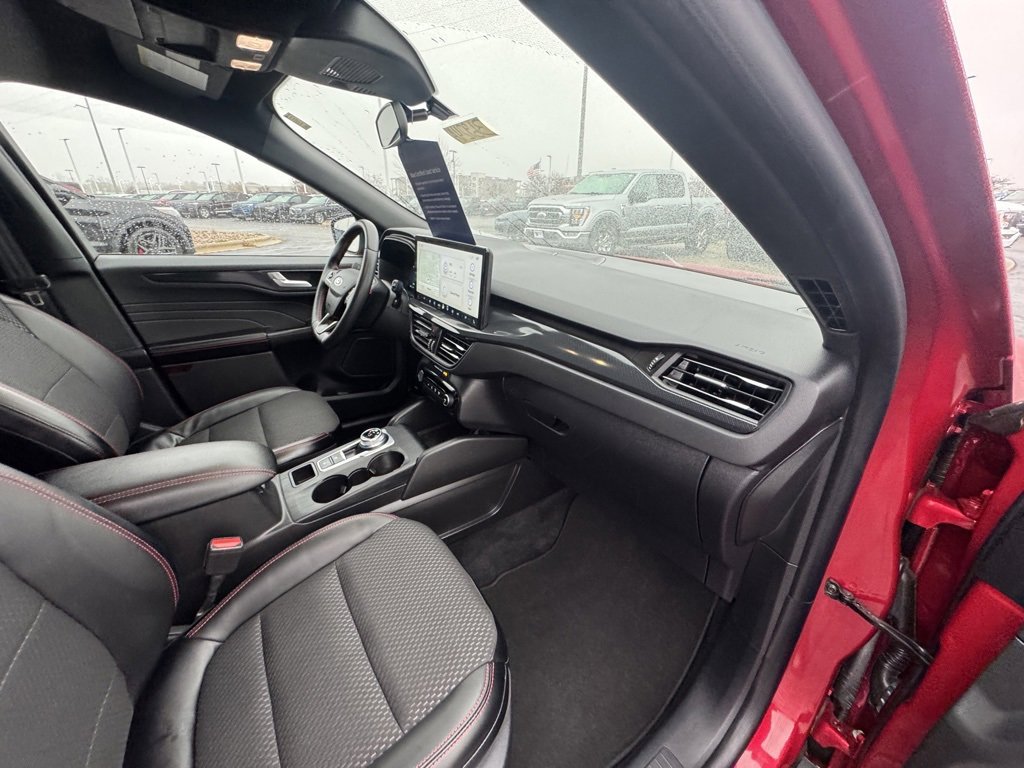 Certified 2024 Ford Escape ST-Line Select w/ Tech Pack #2 image 21