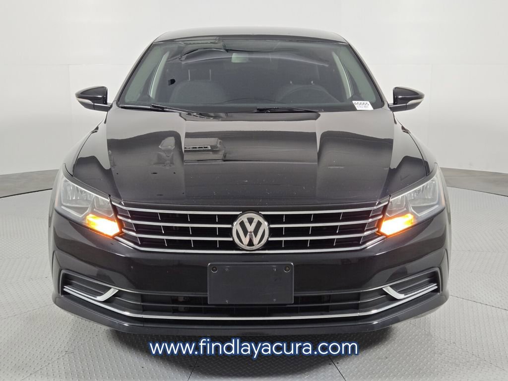 Used 2017 Volkswagen Passat 1.8T S FWD image 10