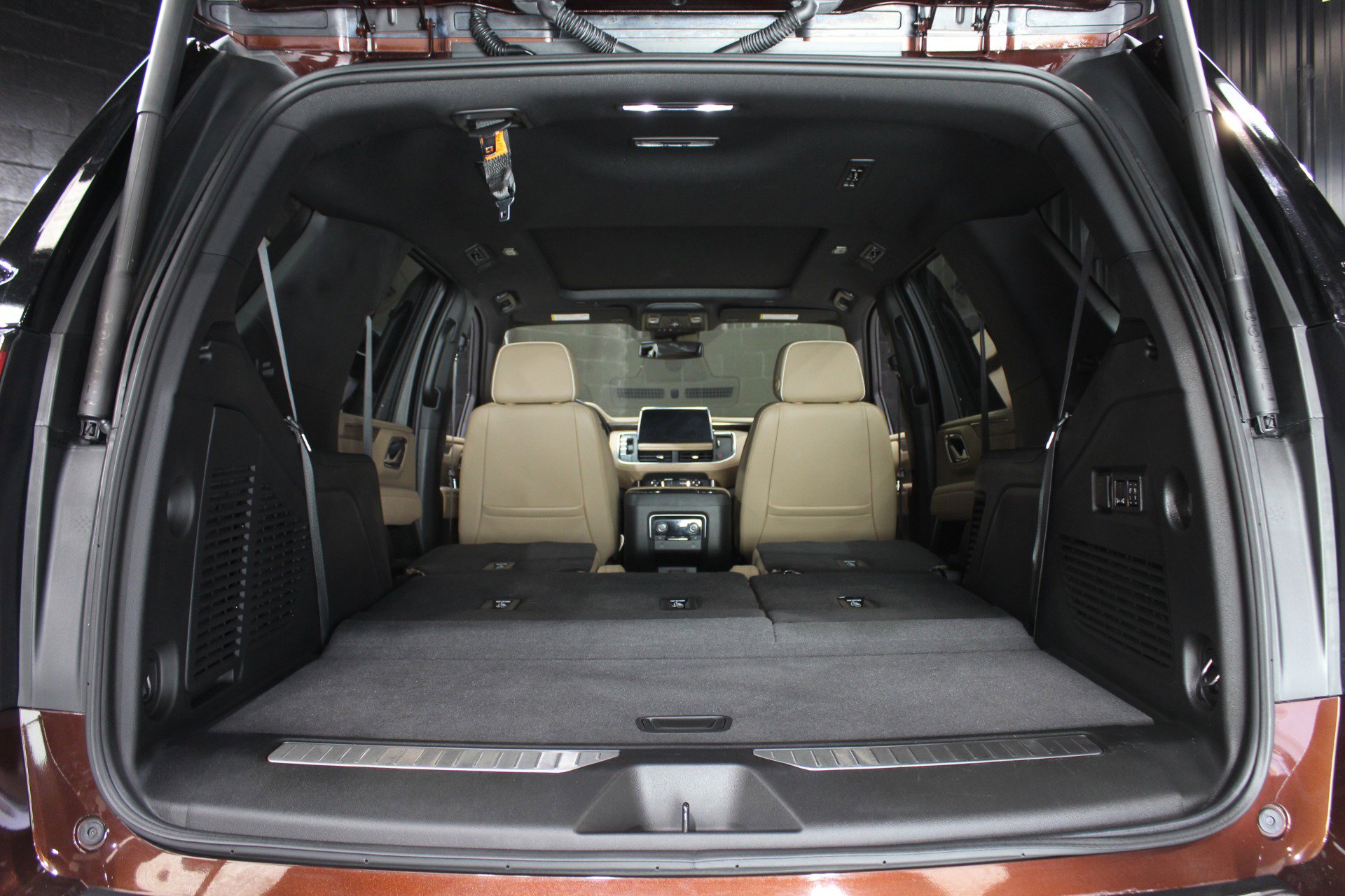 Used 2023 Chevrolet Tahoe Premier RWD image 73