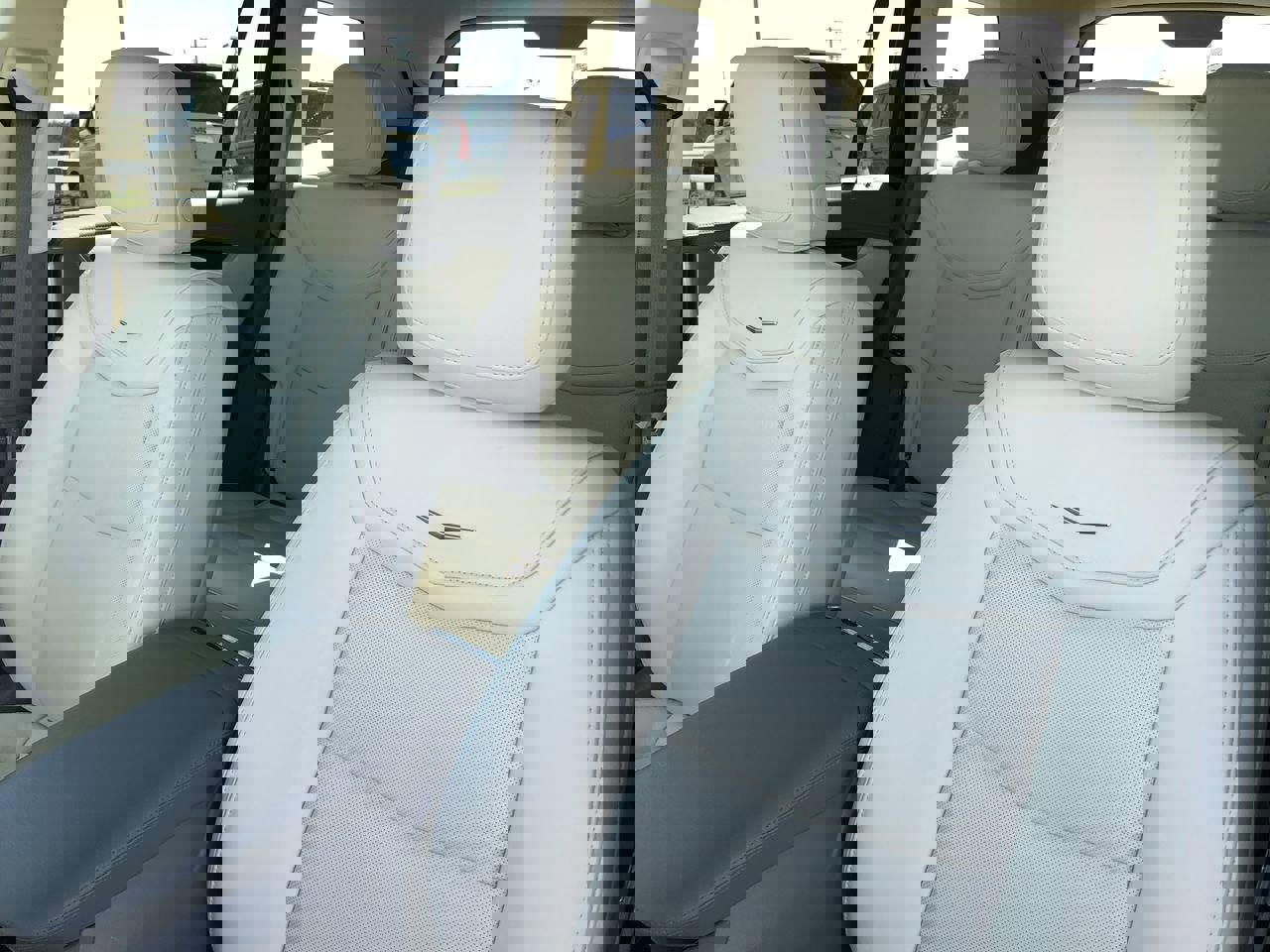 Used 2023 Cadillac XT6 Premium Luxury w/ Technology Package image 15