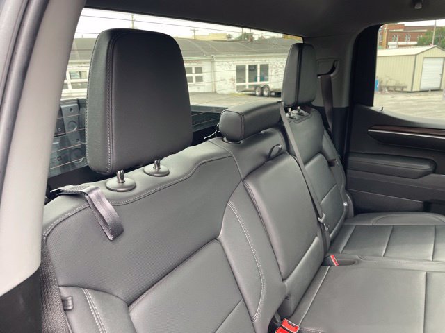 Used 2025 GMC Sierra 1500 SLT AWD/4WD image 36