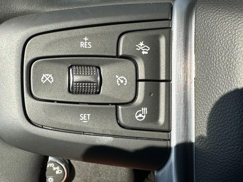 New 2026 GMC Sierra 1500 SLE image 12