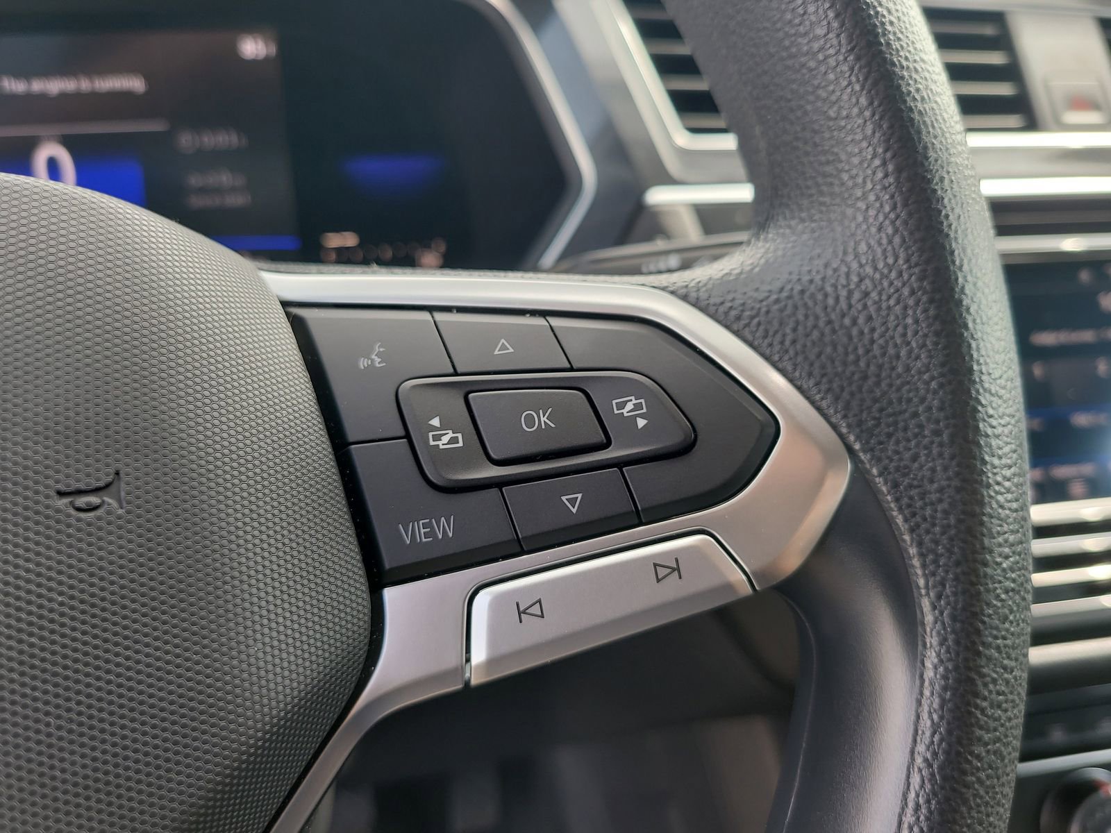 Used 2022 Volkswagen Tiguan S FWD image 28