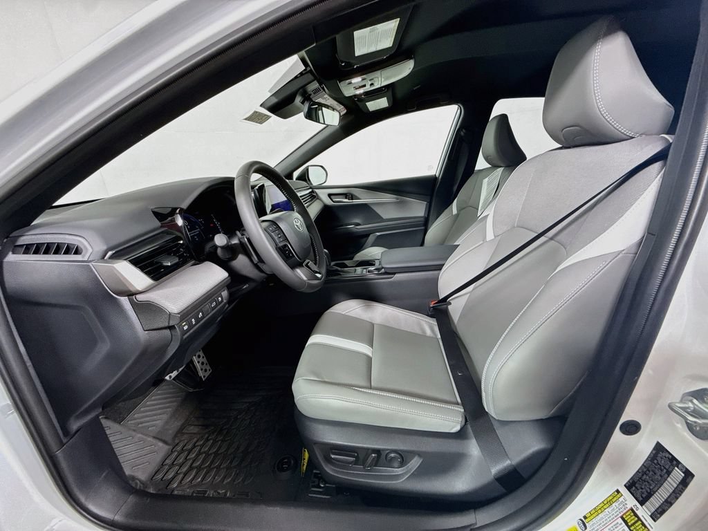 Used 2026 Toyota Camry SE FWD image 20