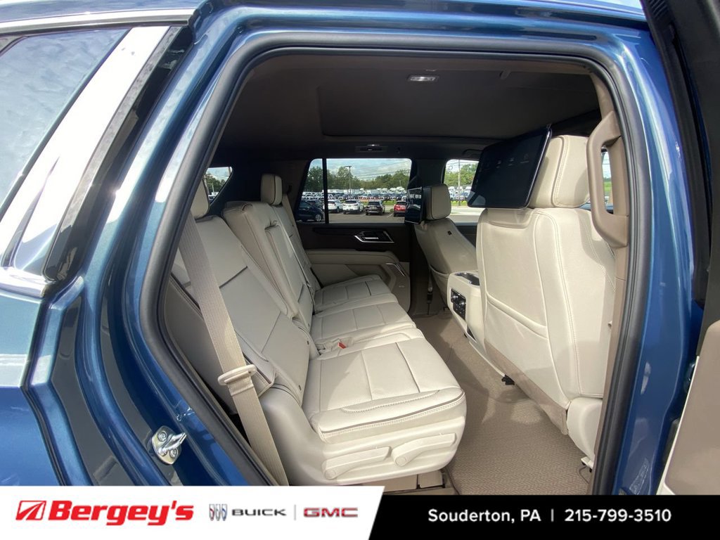 New 2026 GMC Yukon Denali w/ Denali Reserve Package AWD/4WD image 29