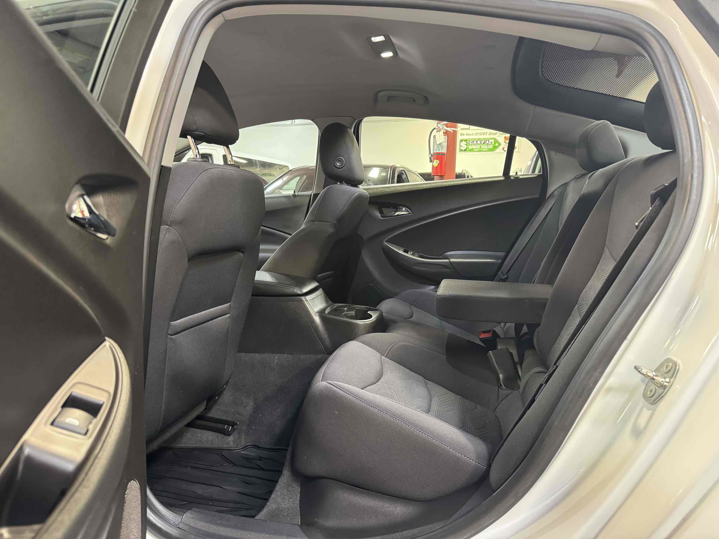 Used 2019 Chevrolet Volt LT FWD image 12