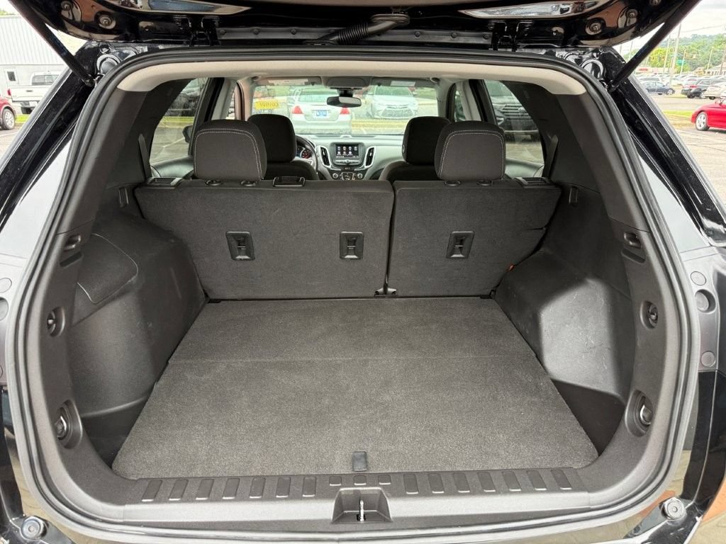 Used 2023 Chevrolet Equinox LS w/ LS Convenience Package FWD image 17