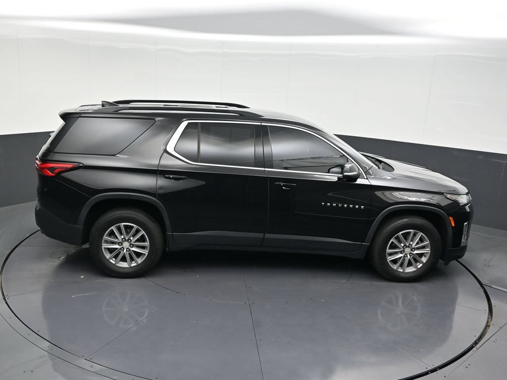 Used 2022 Chevrolet Traverse LT FWD image 21