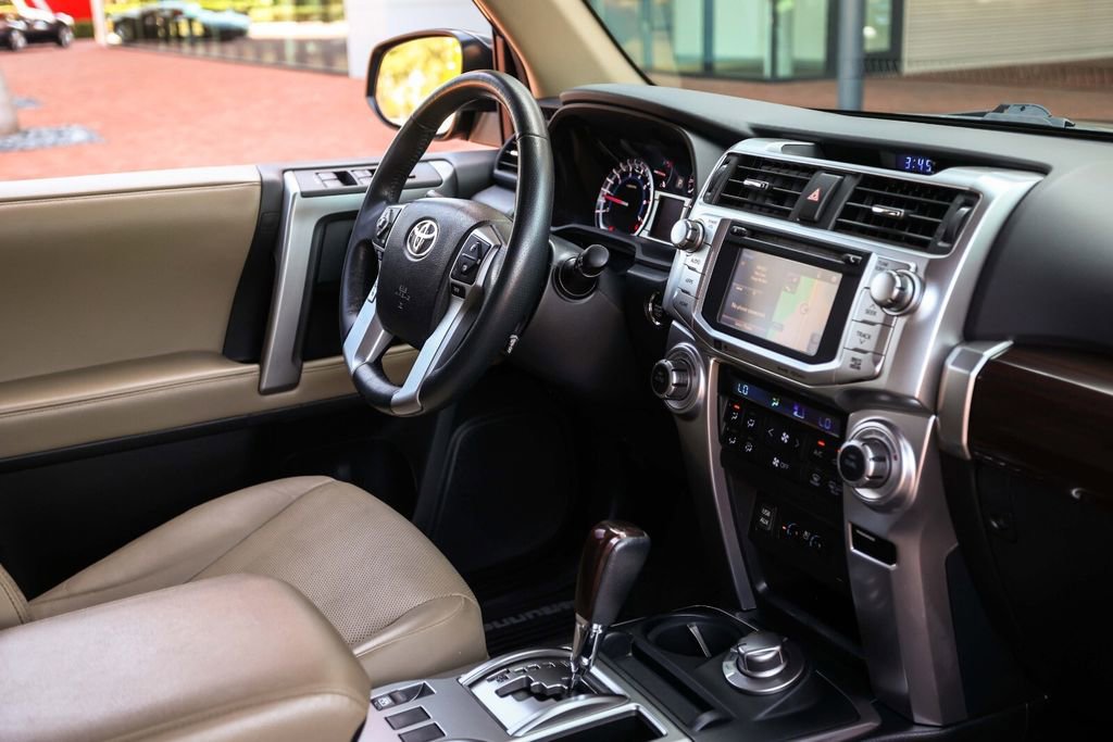 Used 2018 Toyota 4Runner Limited AWD/4WD image 48