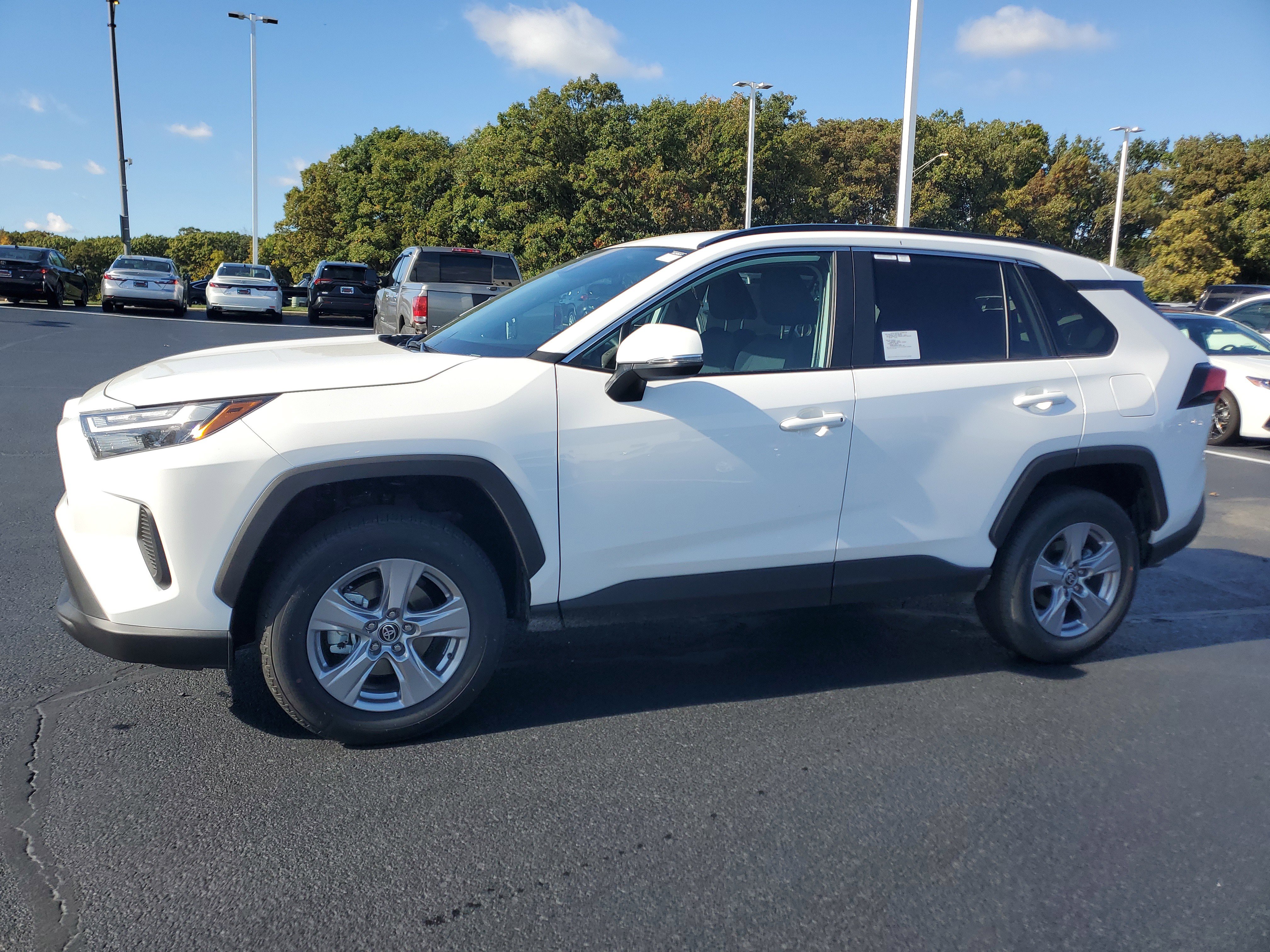 Used 2025 Toyota RAV4 XLE image 3