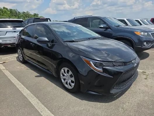 Used 2021 Toyota Corolla LE FWD image 3