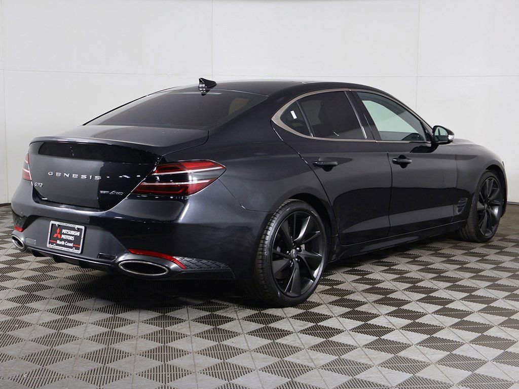 Used 2023 Genesis G70 3.3T w/ Sport Advanced Package image 12