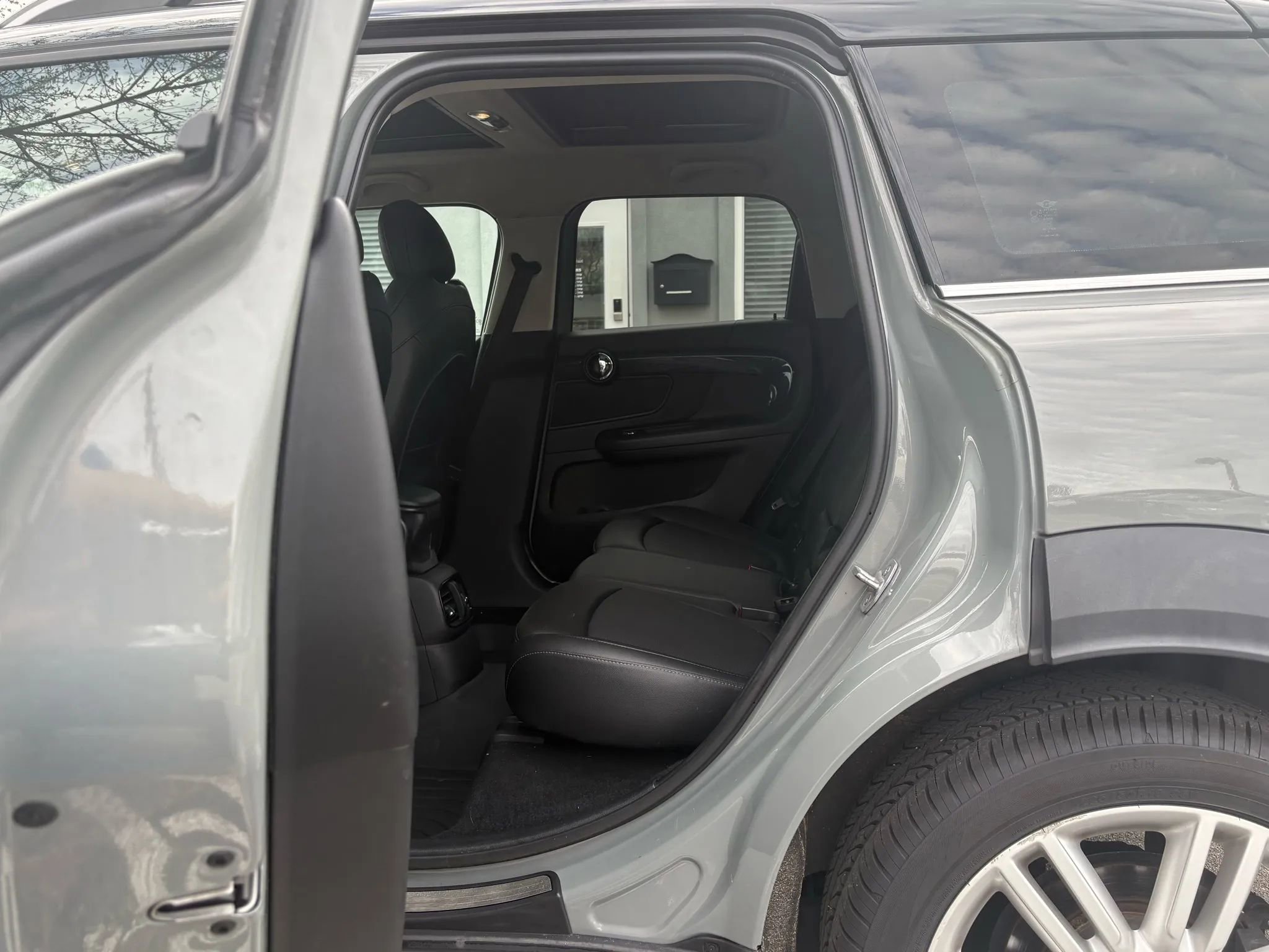 Used 2017 MINI Cooper Countryman FWD image 11