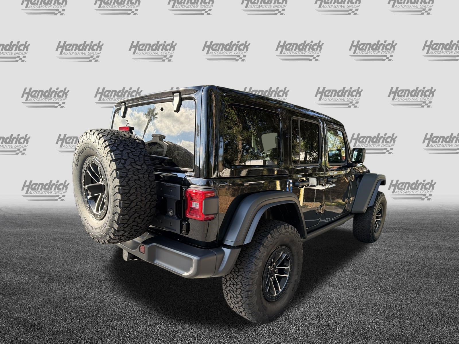 Used 2026 Jeep Wrangler Unlimited Rubicon w/ Xtreme 35 Tire Package AWD/4WD image 9