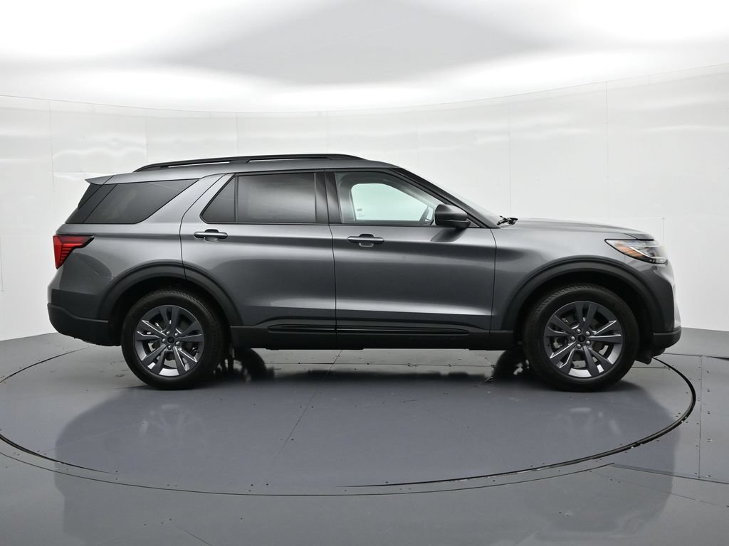New 2026 Ford Explorer Active w/ Active Comfort Package AWD/4WD image 5