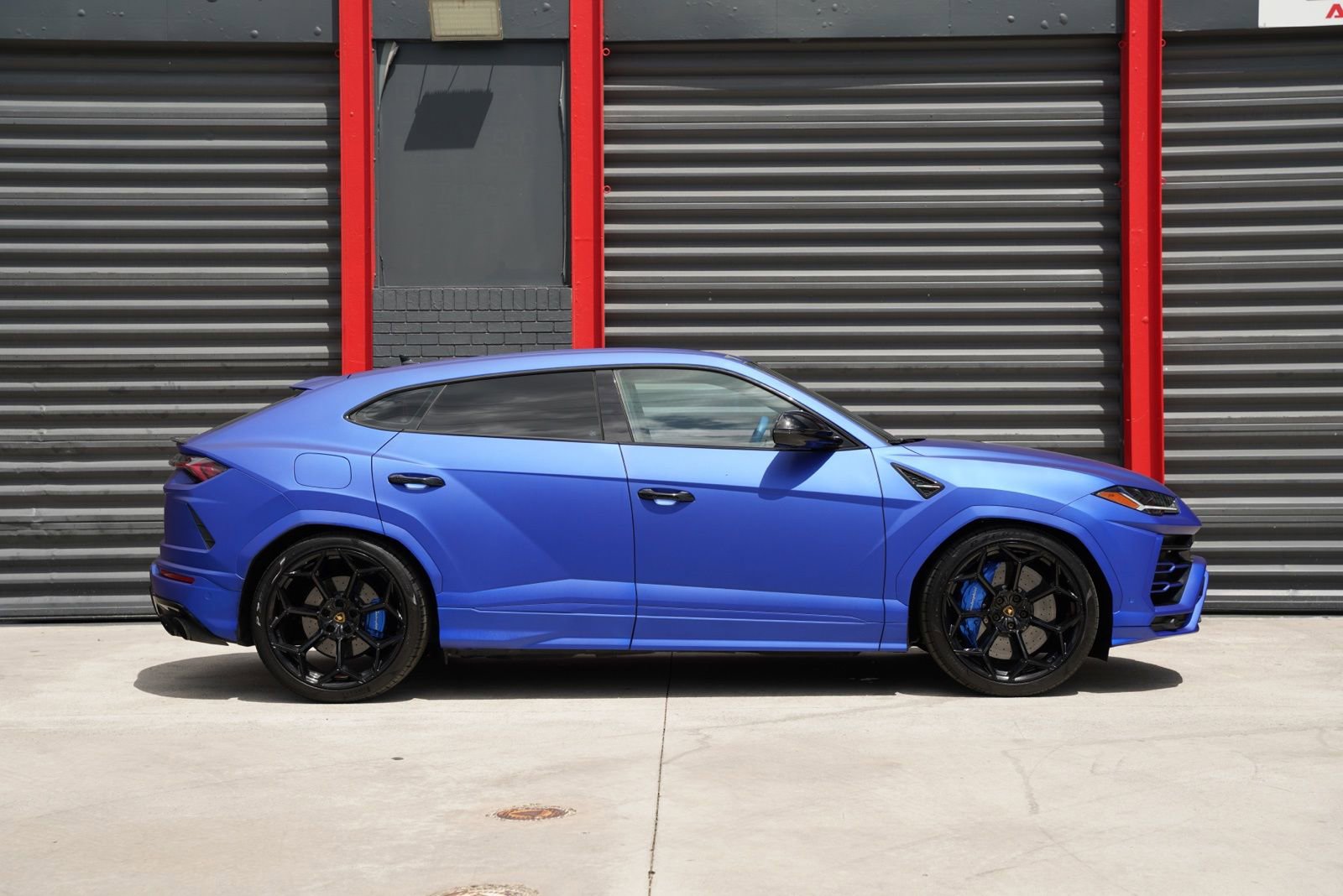 Used 2020 Lamborghini Urus image 15