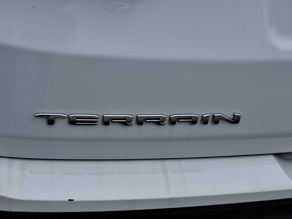 Used 2023 GMC Terrain SLE w/ Driver Convenience Package image 32