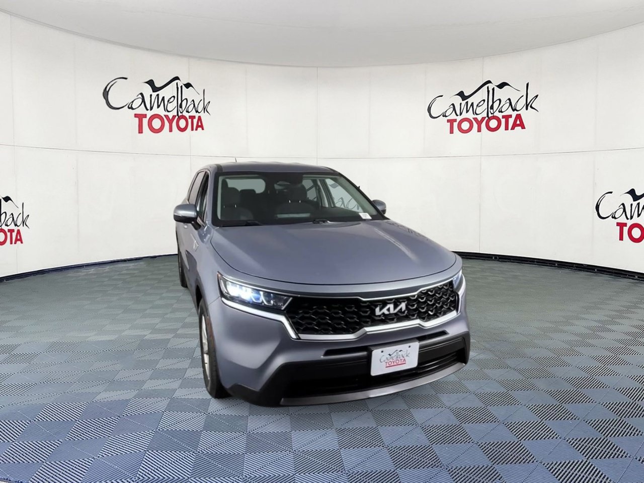 Used 2022 Kia Sorento LX FWD image 4