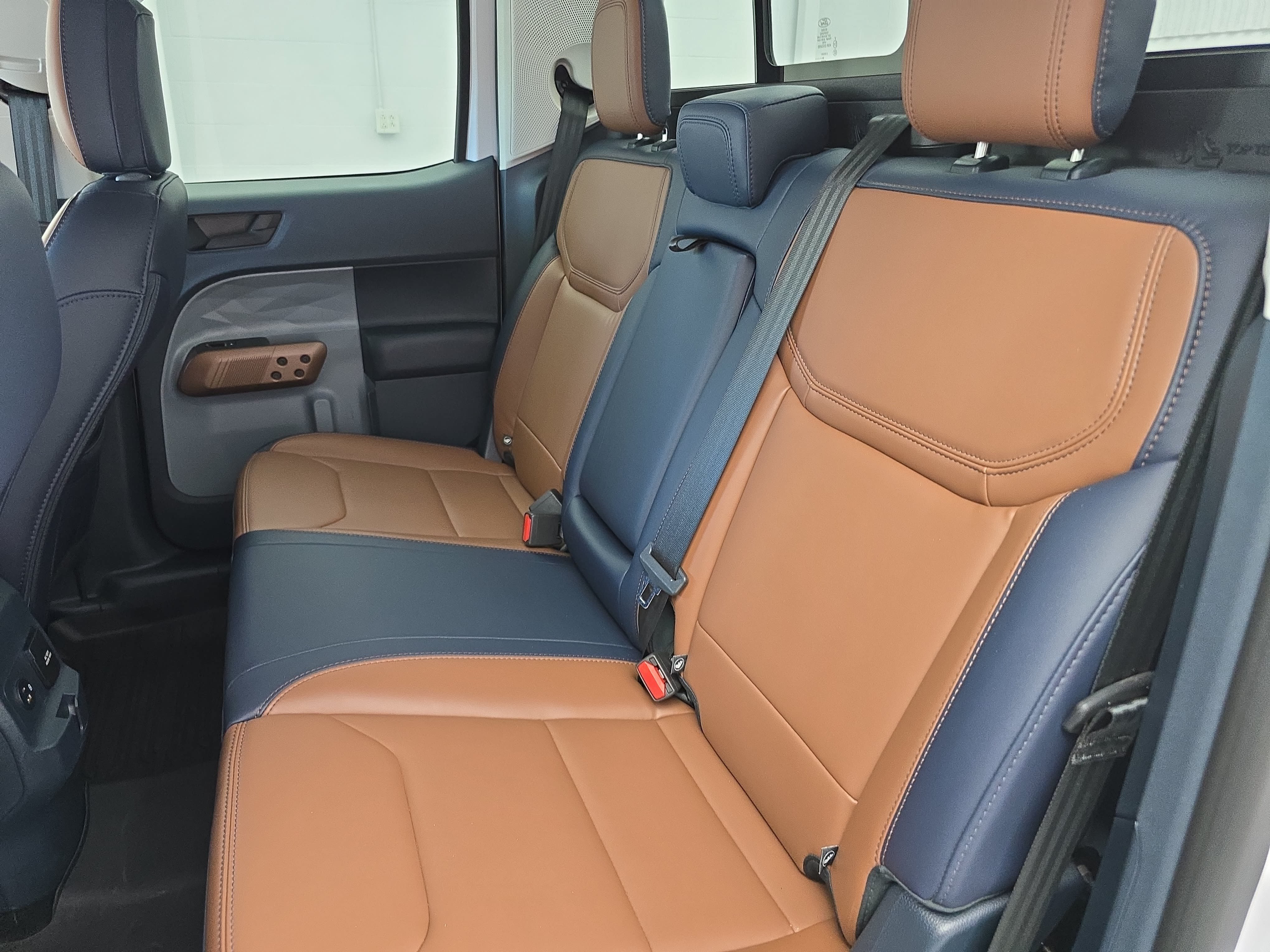 Used 2024 Ford Maverick Lariat FWD image 13