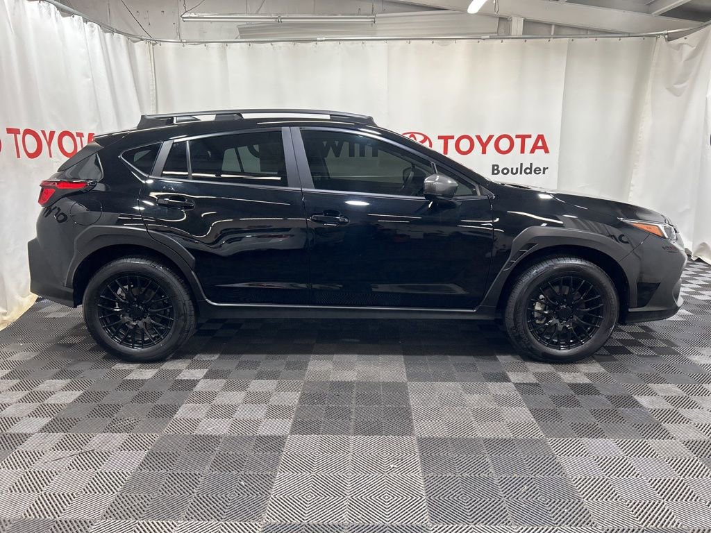 Used 2025 Subaru Crosstrek 2.0i Premium image 8