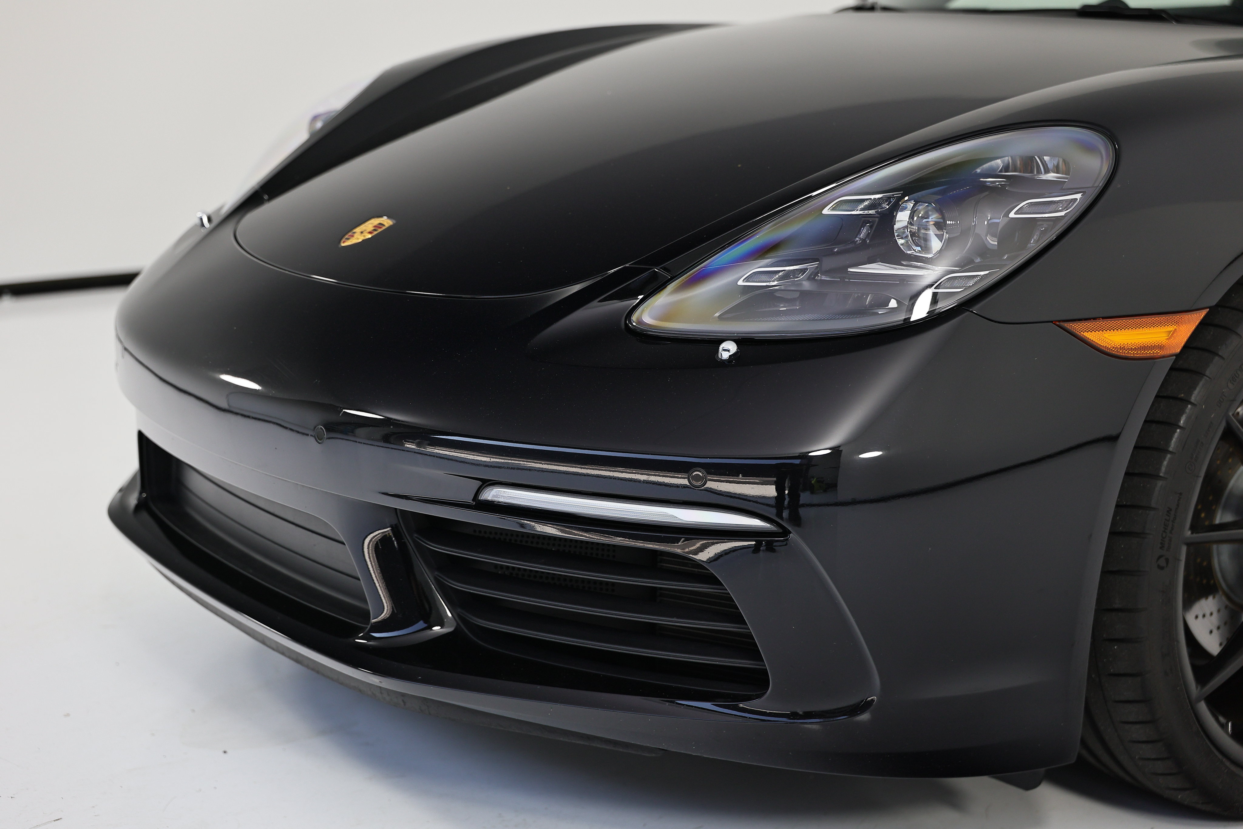 Certified 2024 Porsche 718 Cayman S RWD image 11
