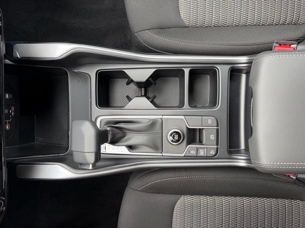 New 2026 Kia Sorento LX FWD image 21