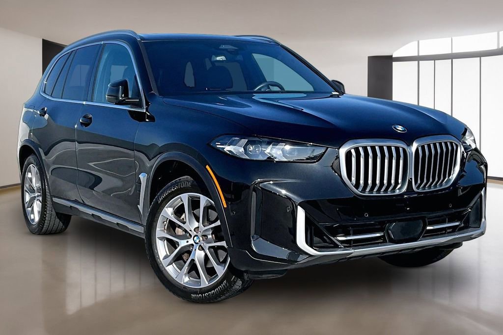 Used 2024 BMW X5 sDrive40i w/ Climate Comfort Package RWD image 3