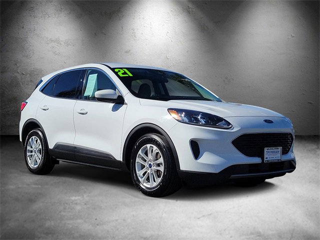 Certified 2021 Ford Escape SE image 2