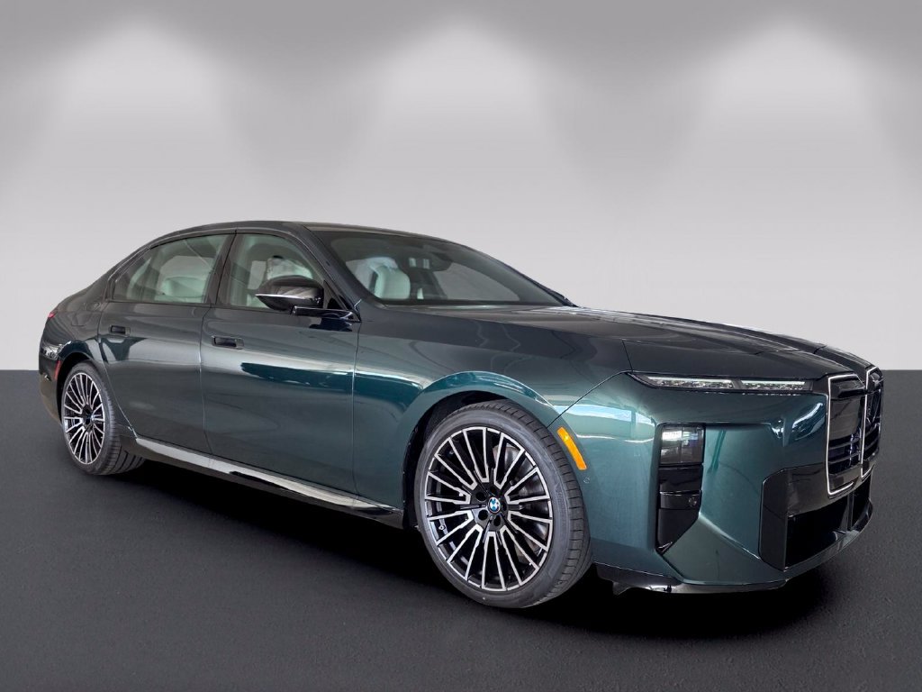 New 2027 BMW 740i w/ Executive Package RWD image 1