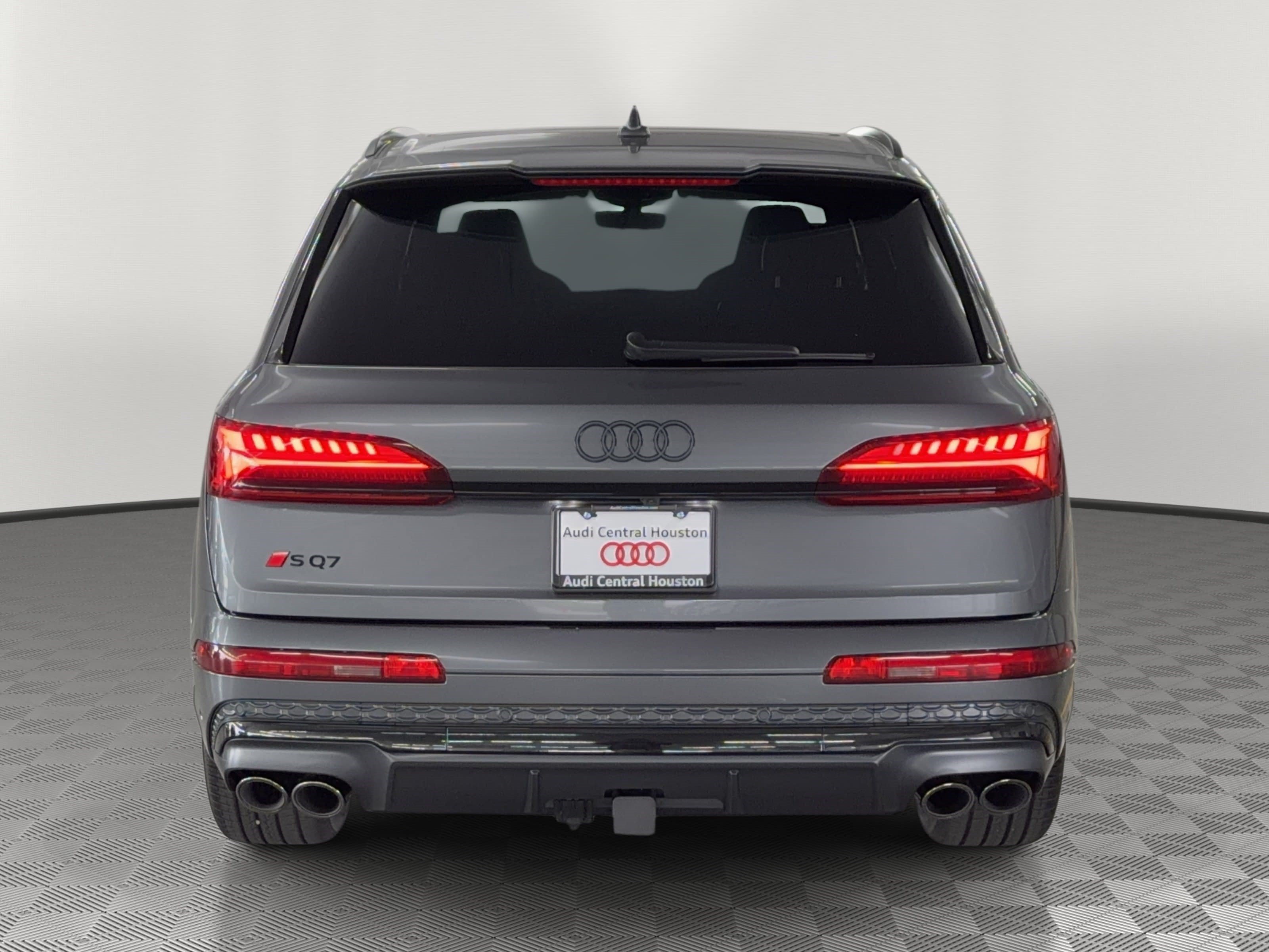 New 2026 Audi SQ7 Premium Plus AWD/4WD image 10