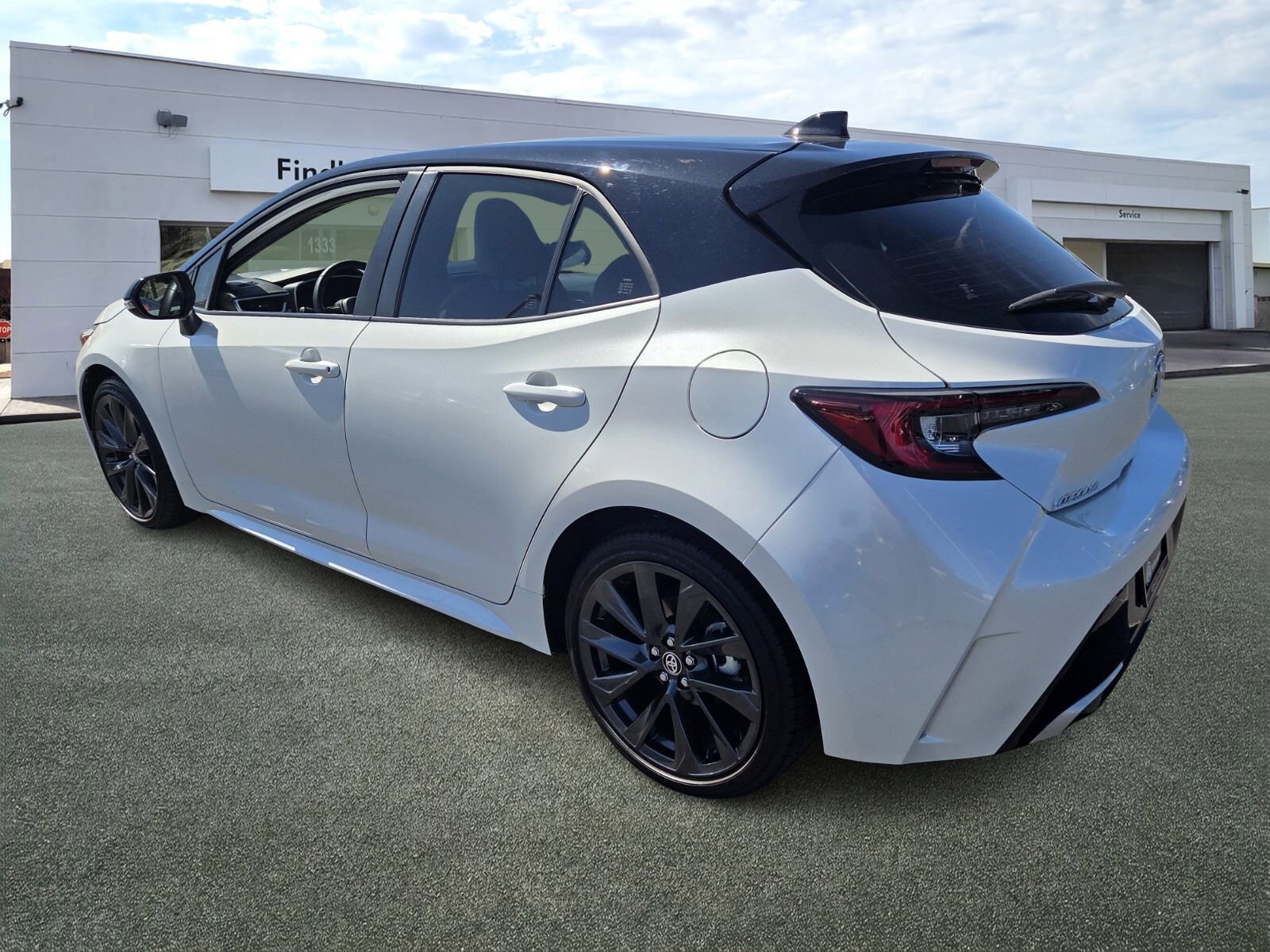 Used 2024 Toyota Corolla XSE image 4