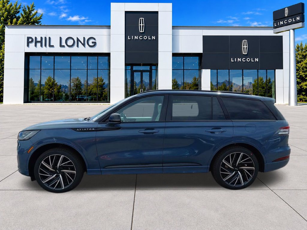 New 2026 Lincoln Aviator Black Label w/ Jet Appearance Package AWD/4WD image 4