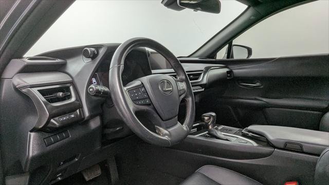 Used 2020 Lexus UX 200 w/ Accessory Package FWD image 23