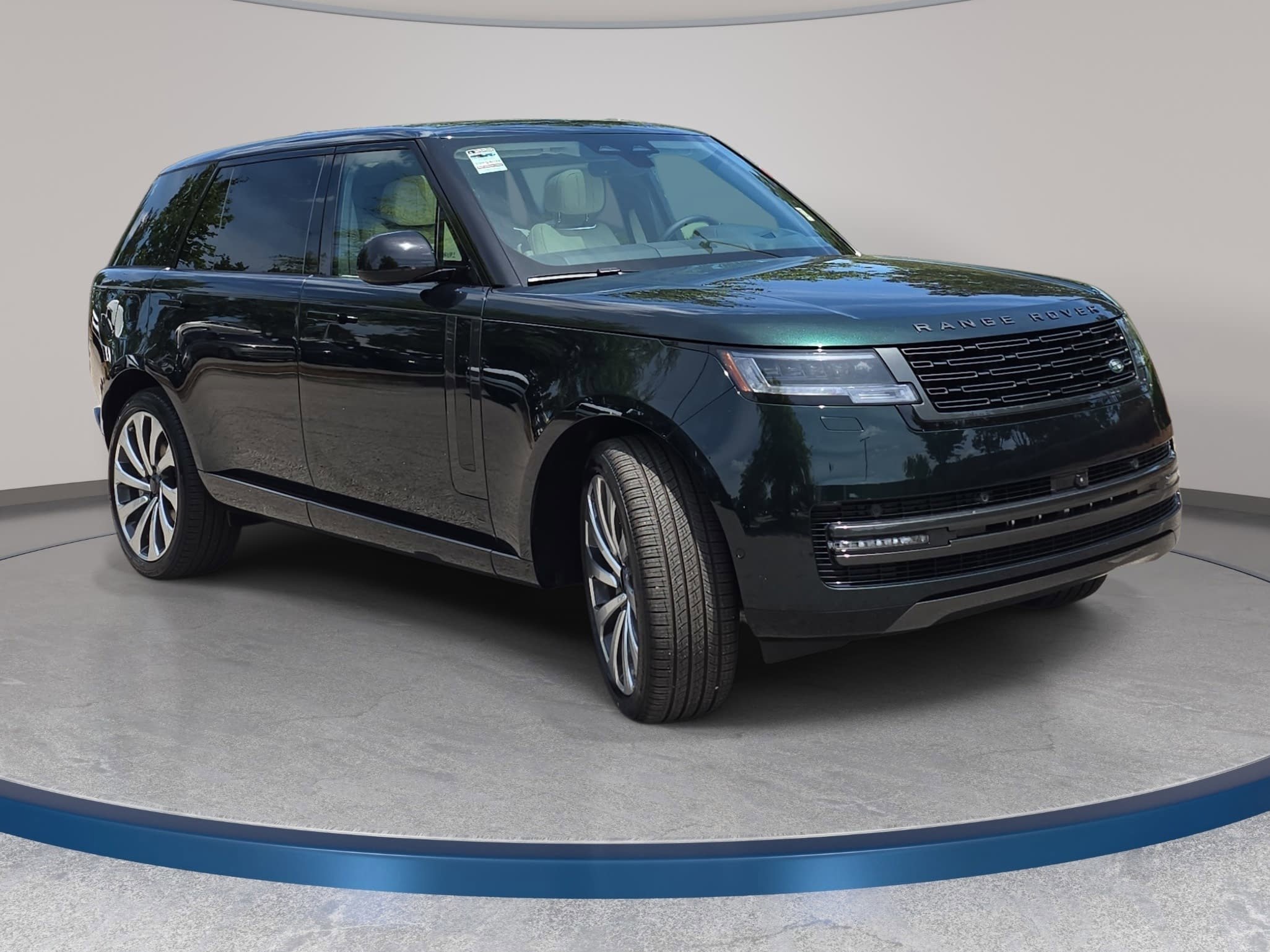 New 2026 Land Rover Range Rover Long Wheelbase SE AWD/4WD image 3