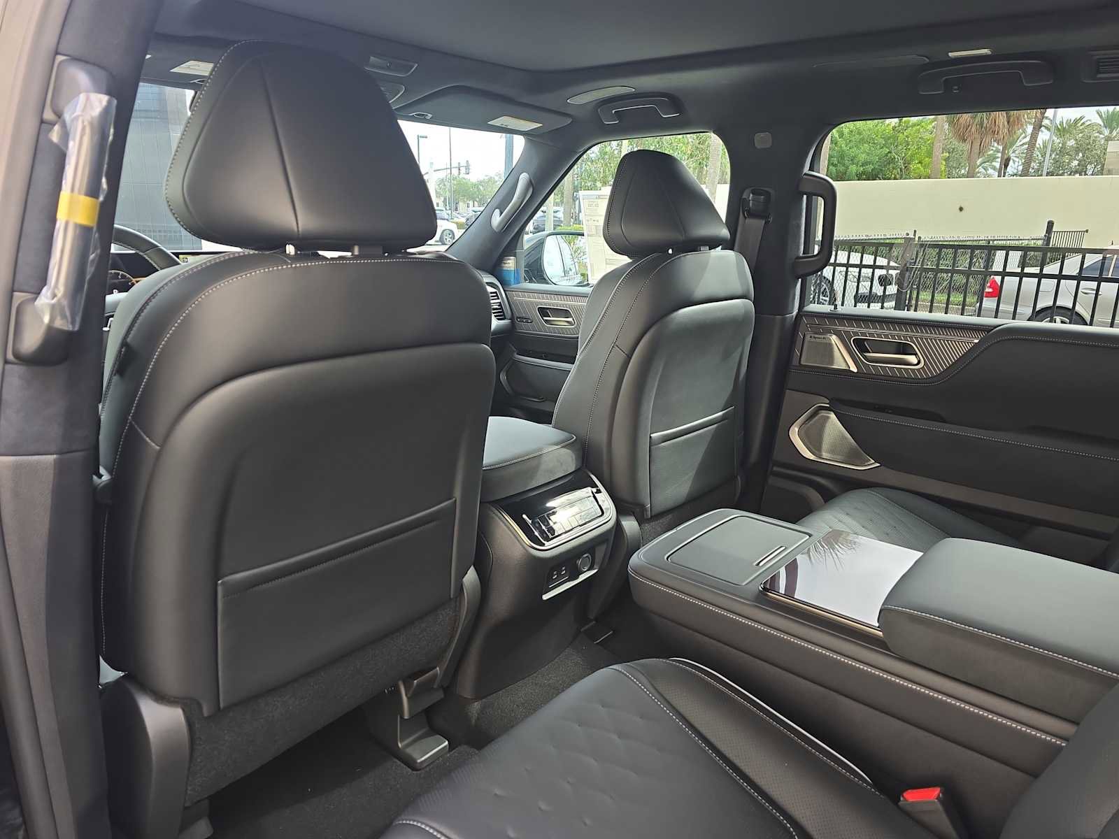 New 2026 INFINITI QX80 Autograph w/ Premium Cargo Package image 13