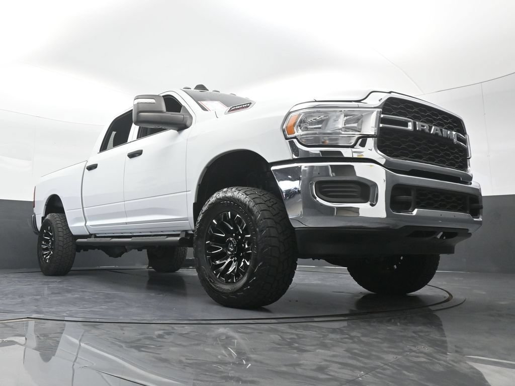 Used 2024 RAM 2500 Tradesman w/ Chrome Appearance Group AWD/4WD image 59