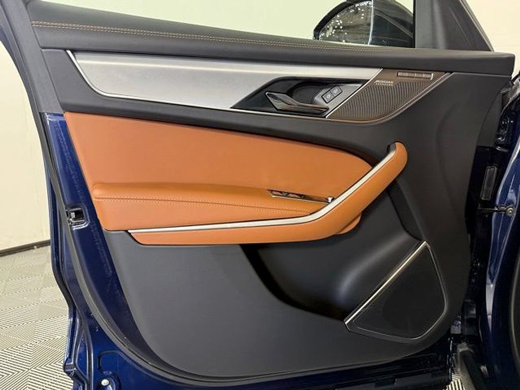 New 2026 Jaguar F-PACE R-Dynamic S AWD/4WD image 25