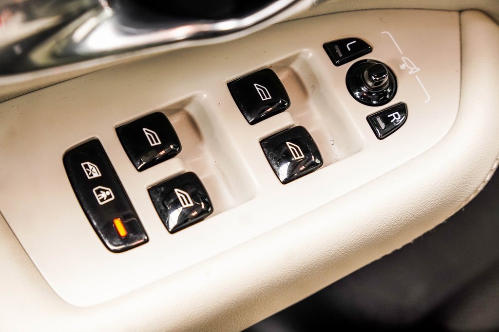 Used 2021 Volvo XC90 T6 R-Design w/ Advanced Package image 44