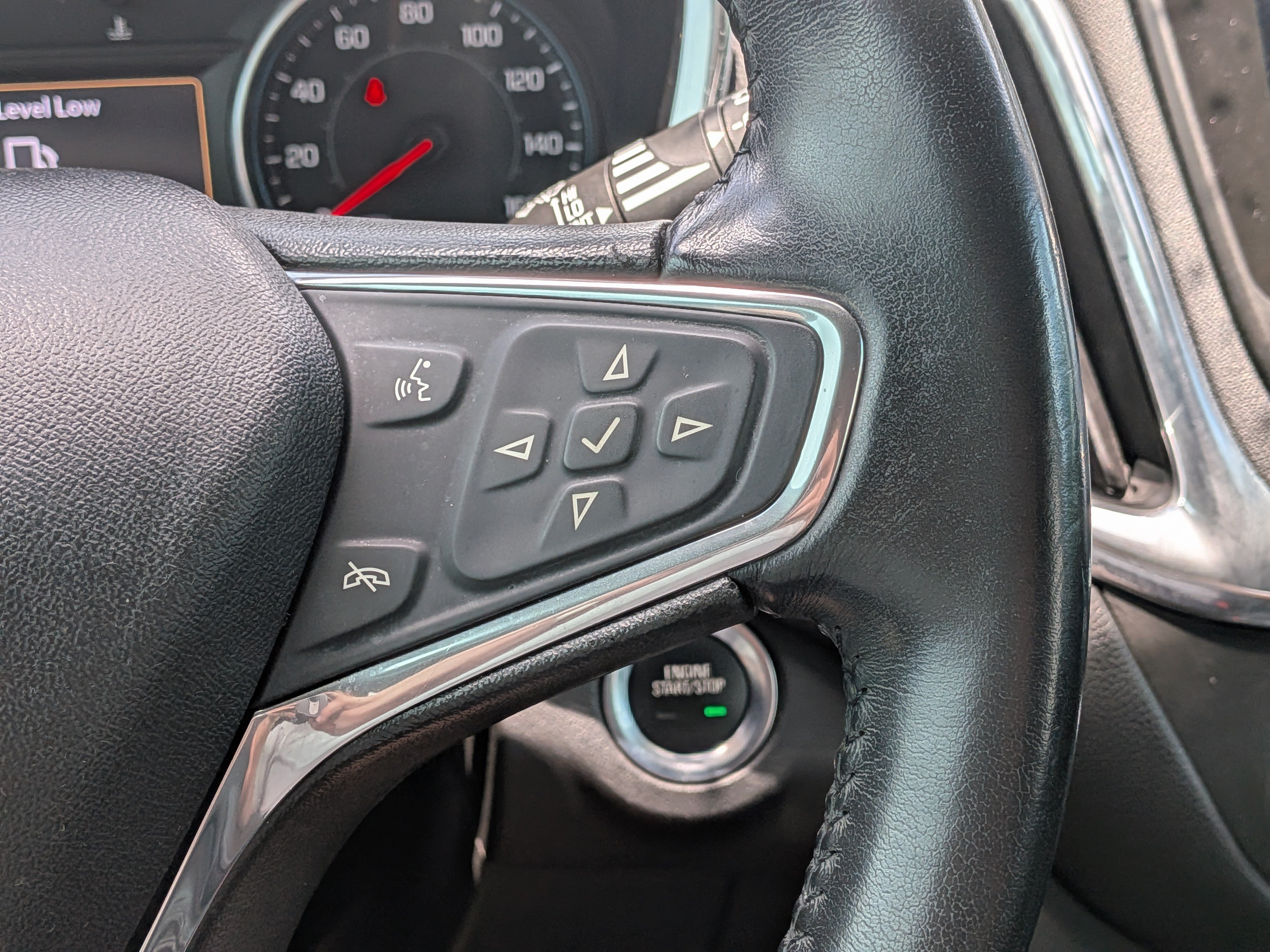 Used 2020 Chevrolet Equinox LT AWD/4WD image 26