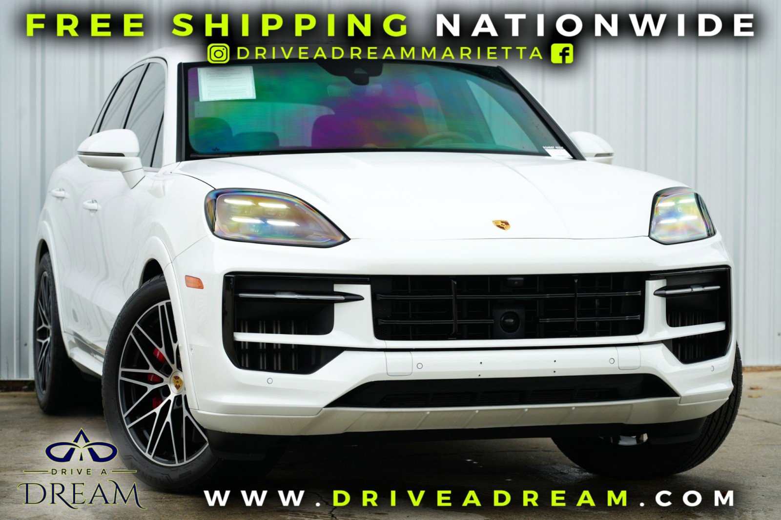 Used 2024 Porsche Cayenne S w/ Premium Package Plus image 2