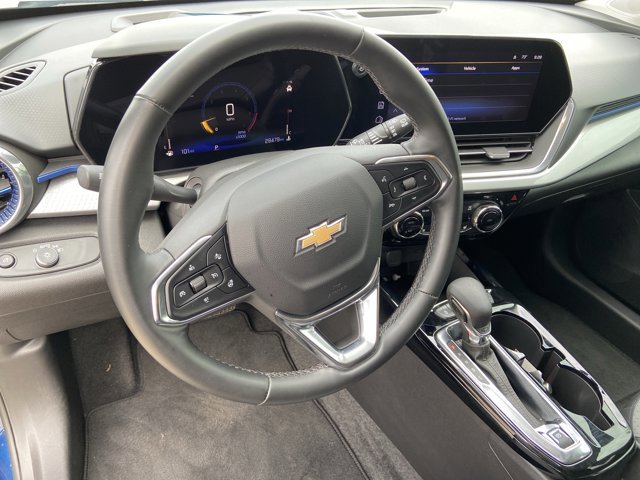 Used 2024 Chevrolet Trax LT w/ Driver Confidence Package FWD image 37