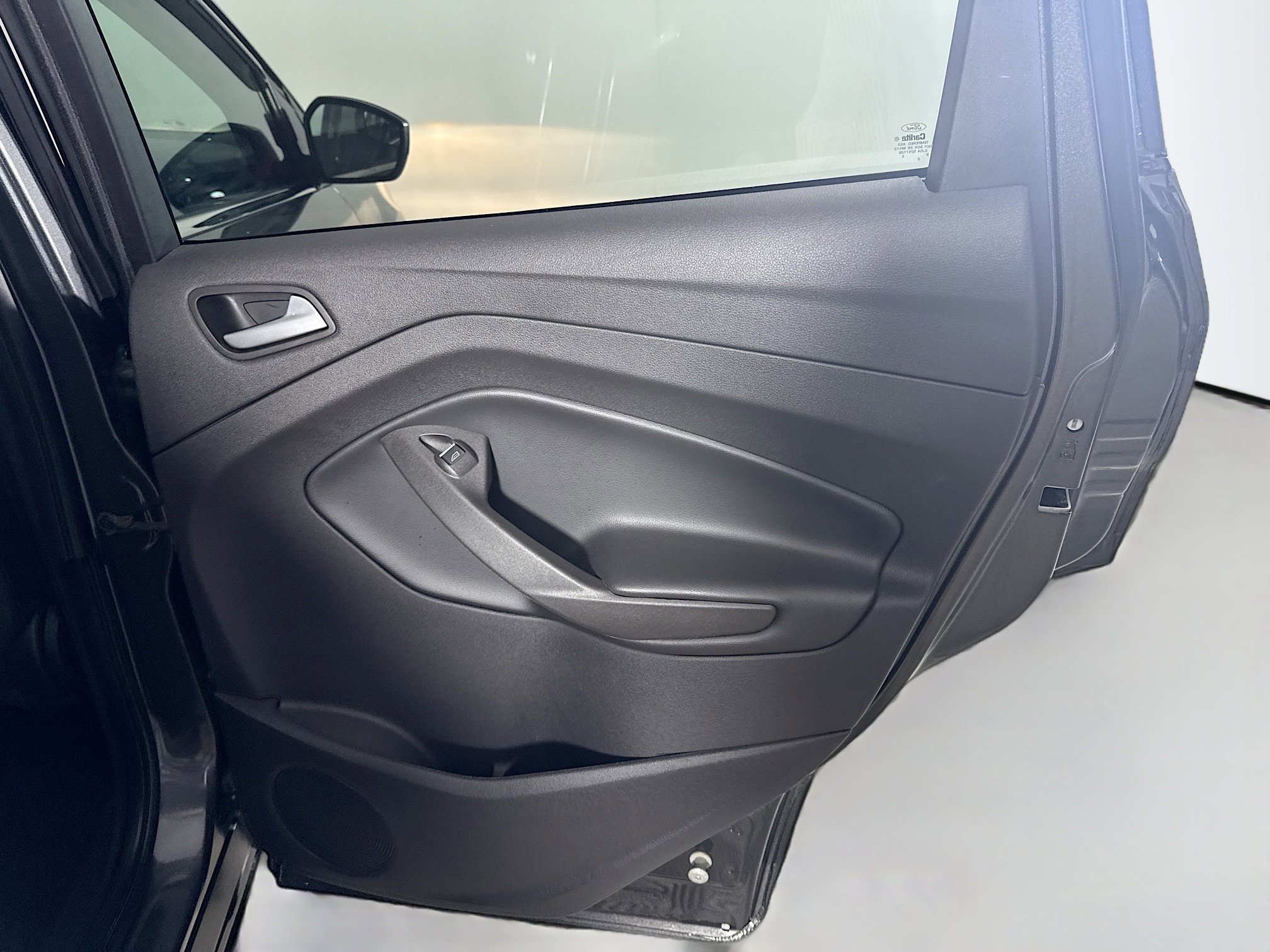 Used 2019 Ford Escape SEL image 28