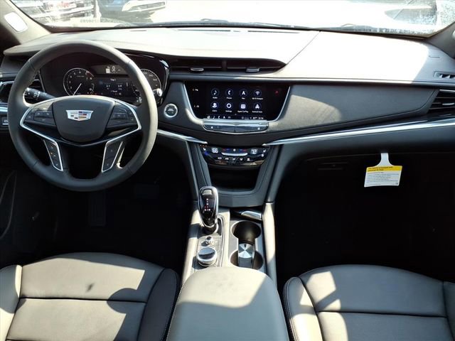 New 2025 Cadillac XT5 Premium Luxury w/ LPO, Floor Liner Package image 19